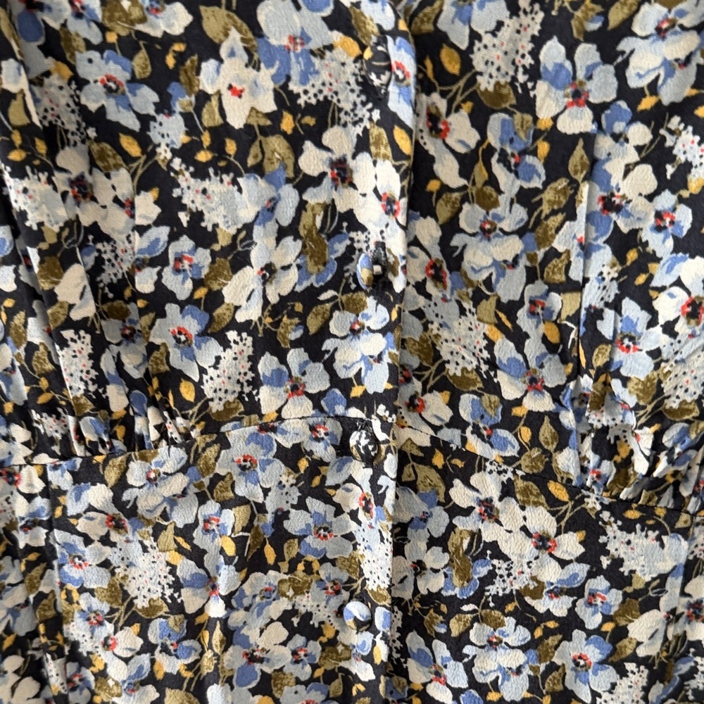 Levi's Multi Floral V‑Neck Button Midi Dress - Picture 3 of 12